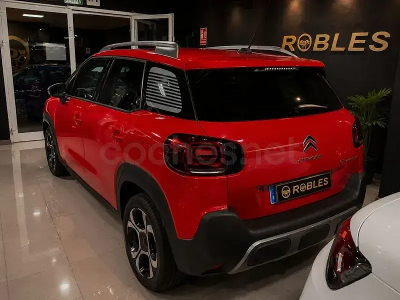 Usado Citroën C3 Aircross PureTech 110 CV (80 kW) 2017 Rojo SUV