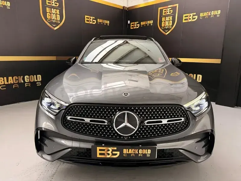 Usado Mercedes GLC220 197 CV (144 kW) 2023 Gris / plata SUV