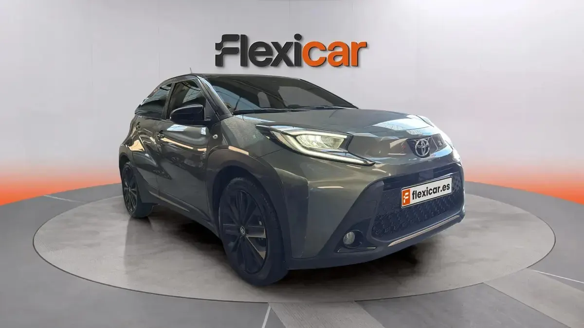 Usado Toyota Aygo X 72 CV (52 kW) 2023 SUV