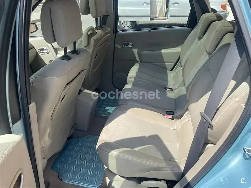 Usado Renault Grand Scénic II Privilege 150 CV (110 kW) 2008 Azul Monovolumen