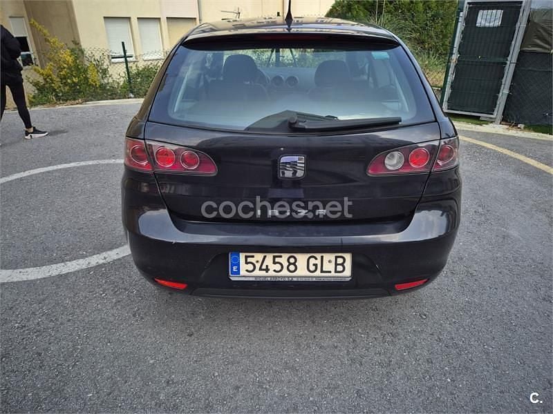 Usado Seat Ibiza 70 CV (51 kW) 2009 Negro Berlina