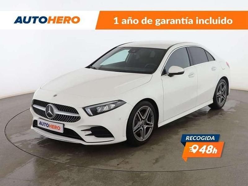 Blanco Usado 2021 Mercedes A180 AMG line Berlina | 22.856 € - Imagen 1/3
