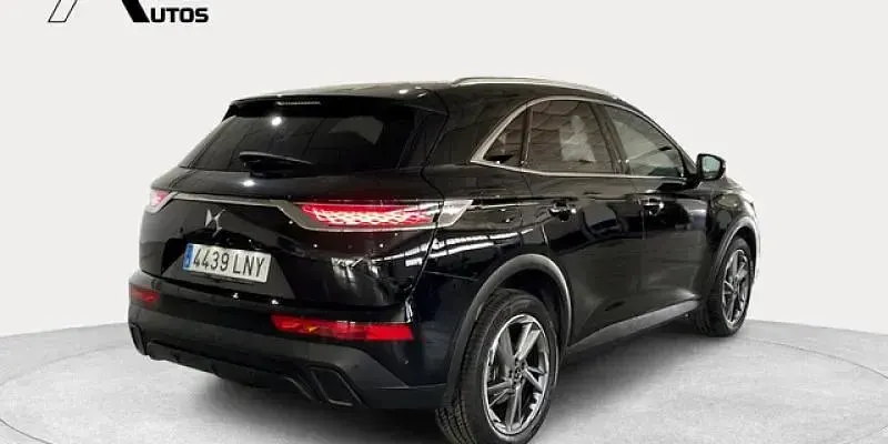 Usado DS Automobiles DS7 Crossback So Chic 131 CV (96 kW) 2021 Negro SUV