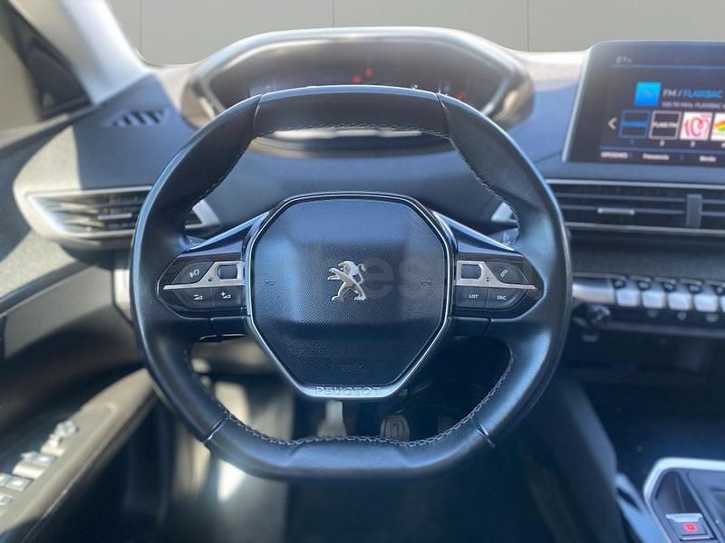 Usado Peugeot 3008 Allure 130 CV (95 kW) 2018 Blanco SUV