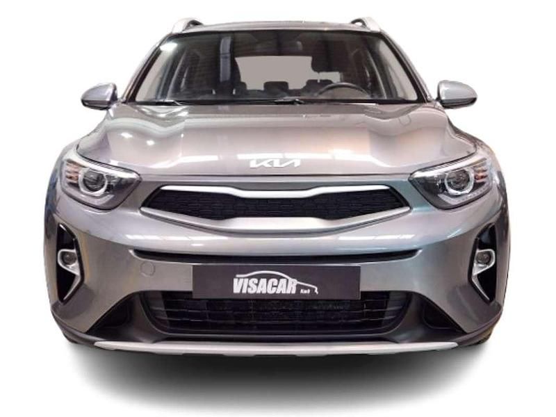 Usado Kia Stonic 84 CV (61 kW) 2023 Gris SUV