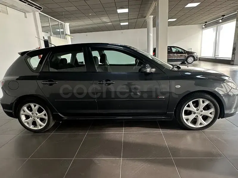 Usado Mazda 3 Sportive 109 CV (80 kW) 2008 Gris / plata Berlina