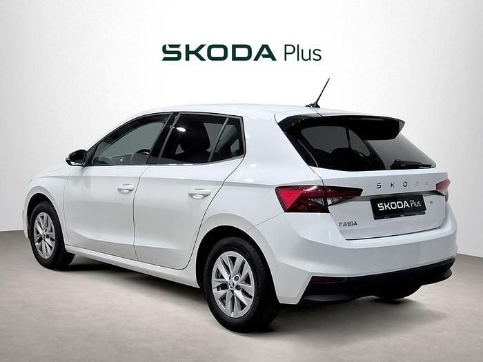 Blanco Usado 2024 Skoda Fabia Selection | 17.040 € (Super precio) - Imagen 1/4
