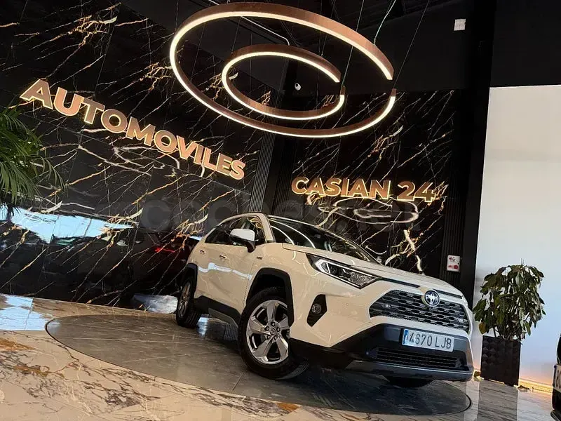 Usado Toyota RAV4 Hybrid Luxury 222 CV (163 kW) 2020 Blanco SUV