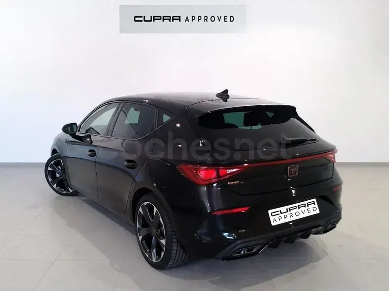 Usado Cupra Leon 150 CV (110 kW) 2023 Negro Berlina