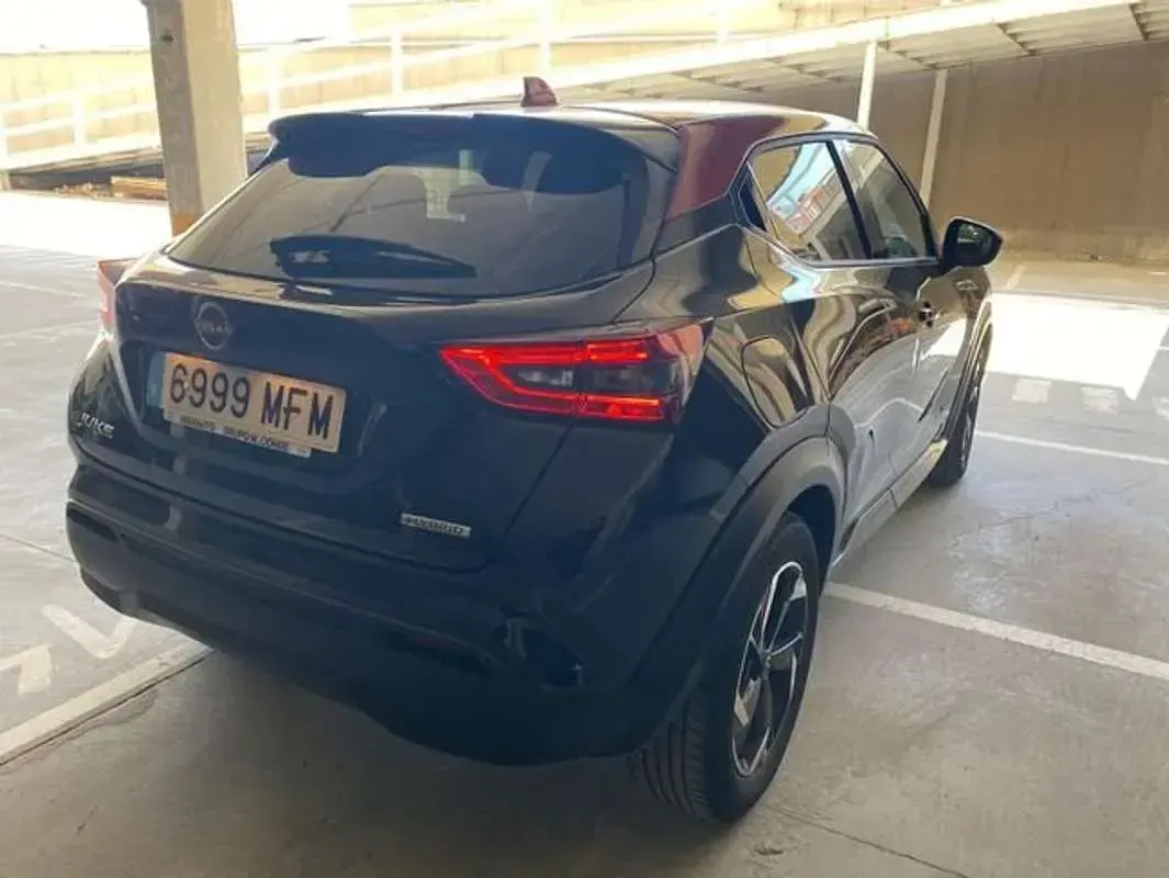 Usado Nissan Juke N-Connecta 143 CV (105 kW) 2023 Gris SUV