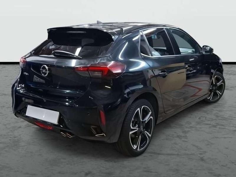 Usado Opel Corsa GS Line 97 CV (71 kW) 2022 Negro Utilitario