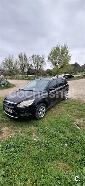 Käytetty Ford Focus Trend 115 HP (84 kW) 2008 Musta Farmari