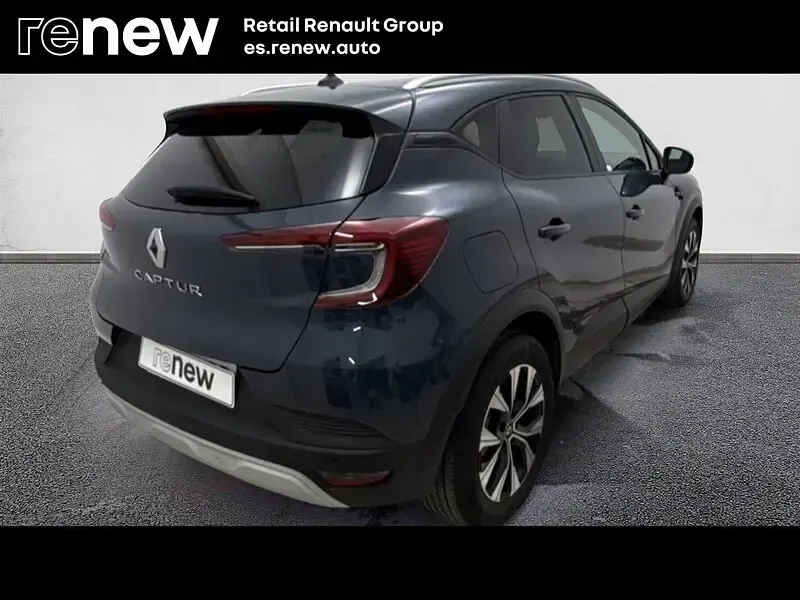 Usado Renault Captur Evolution 100 CV (73 kW) 2023 Azul SUV