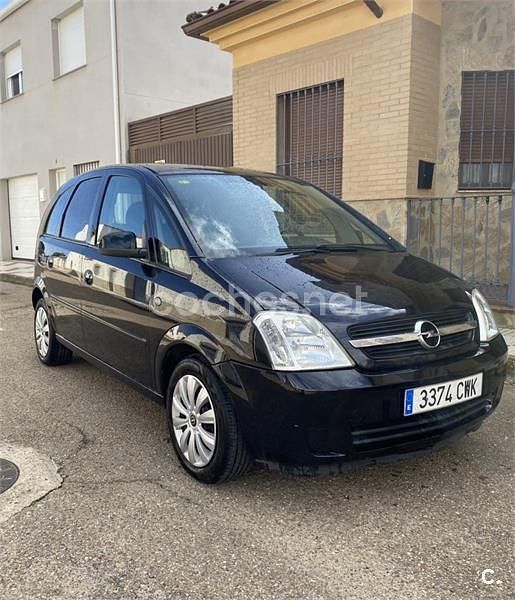 Usado Opel Meriva Enjoy 75 CV (55 kW) 2004 Negro Monovolumen