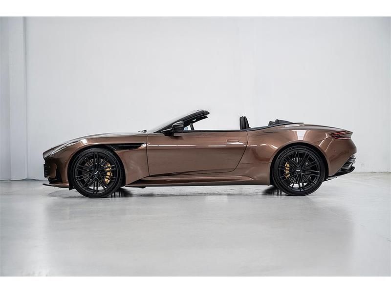 Nuevo Aston Martin DB12 680 CV (500 kW) 2025 Magneto bronze Descapotable