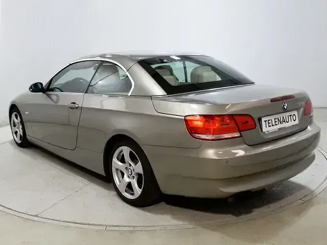 Usado BMW 325 218 CV (160 kW) 2008 Beige Descapotable