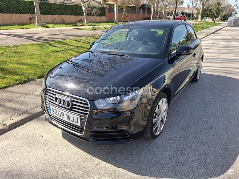 Usado Audi A1 Attraction 86 CV (63 kW) 2011 Negro Utilitario