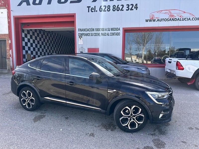 Usado Renault Arkana Equilibre 140 CV (102 kW) 2022 Negro SUV