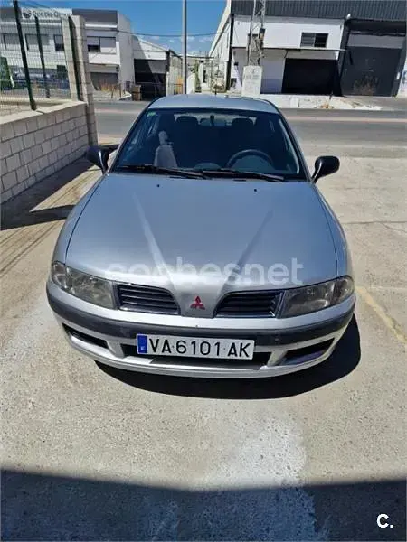 Usado Mitsubishi Carisma 90 CV (66 kW) 2000 Blanco Berlina
