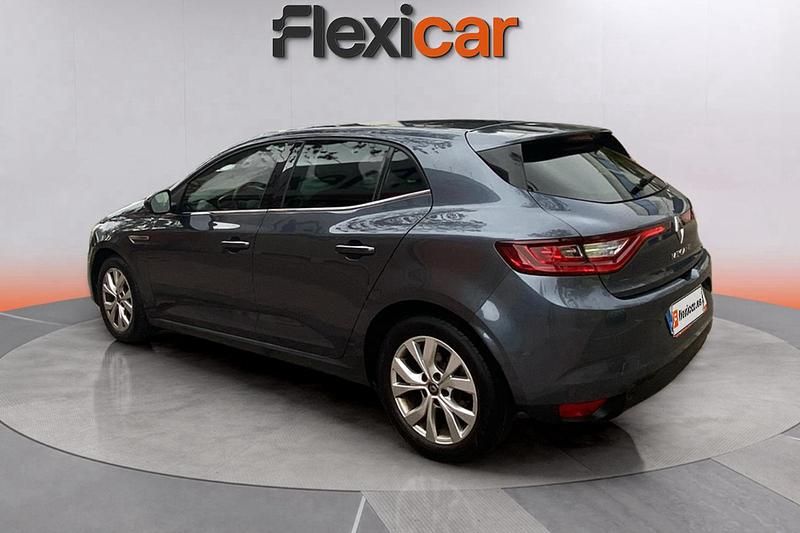 Usado Renault Mégane IV Business 140 CV (102 kW) 2020 Gris Berlina