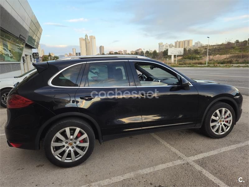 Usado Porsche Cayenne Turbo 500 CV (367 kW) 2012 Negro SUV