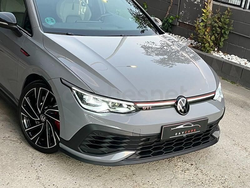 Usado VW Golf VII GTI Clubsport 301 CV (221 kW) 2021 Gris / plata Utilitario