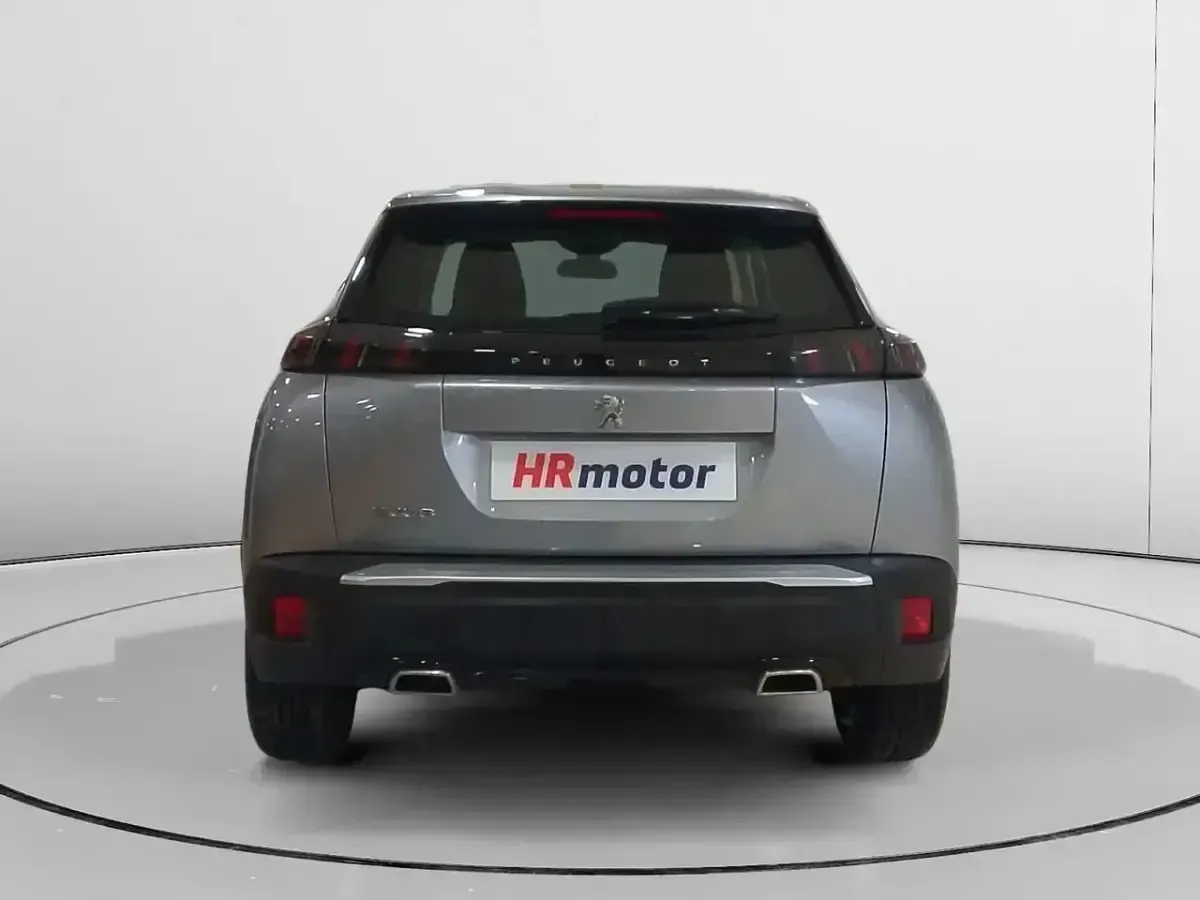 Usado Peugeot 2008 Business-Line 131 CV (96 kW) 2021 Gris SUV