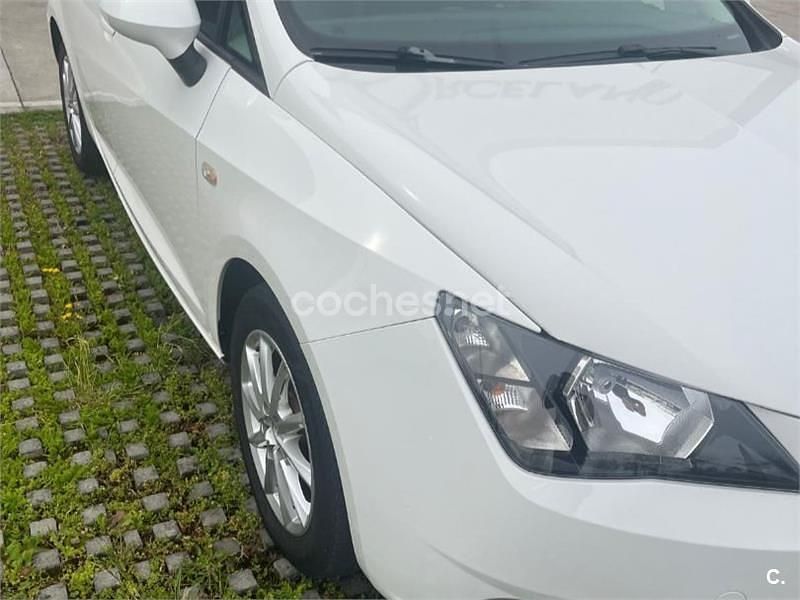 Blanco Usado 2016 Seat Ibiza Style Berlina | 7000 € (Precio justo) - Imagen 1/4