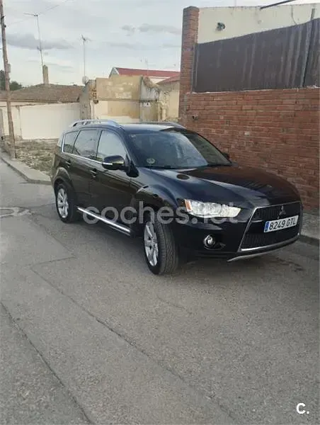 Usado Mitsubishi Outlander 156 CV (114 kW) 2010 Negro SUV