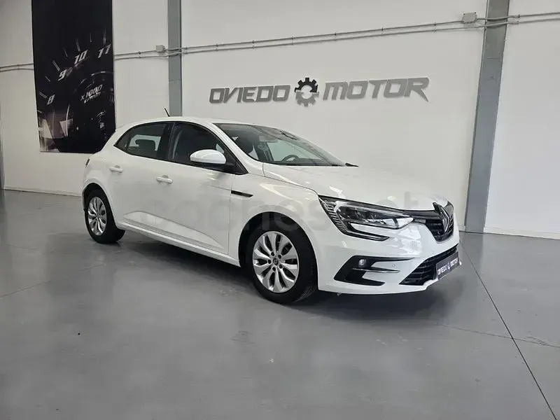 Begagnad Renault Mégane II Life 115 HK (84 kW) 2021 Vit Sedan