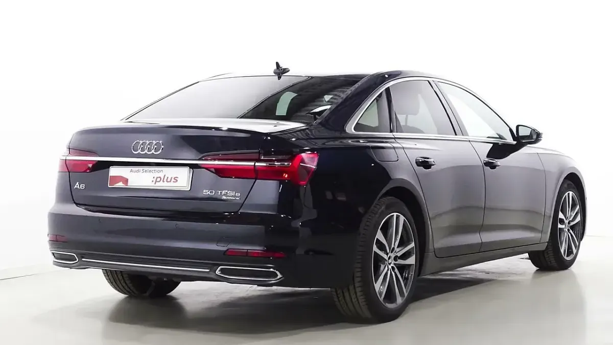 Usado Audi A6 Design 299 CV (219 kW) 2021 Azul Berlina