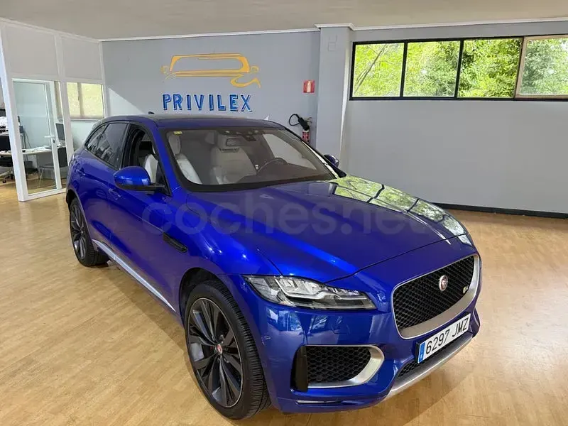 Usado Jaguar F-Pace R-Sport 300 CV (220 kW) 2017 Azul SUV