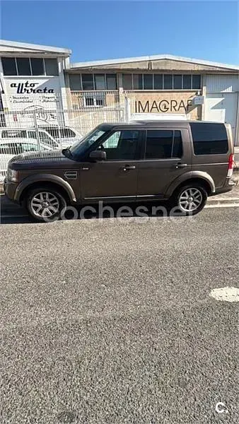 Usado Land Rover Discovery 4 SE 190 CV (139 kW) 2011 Marrón SUV