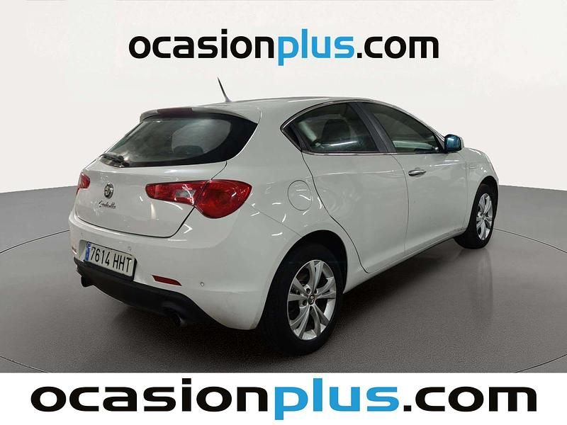 Usado Alfa Romeo Giulietta Distinctive 170 CV (125 kW) 2012 Blanco Utilitario