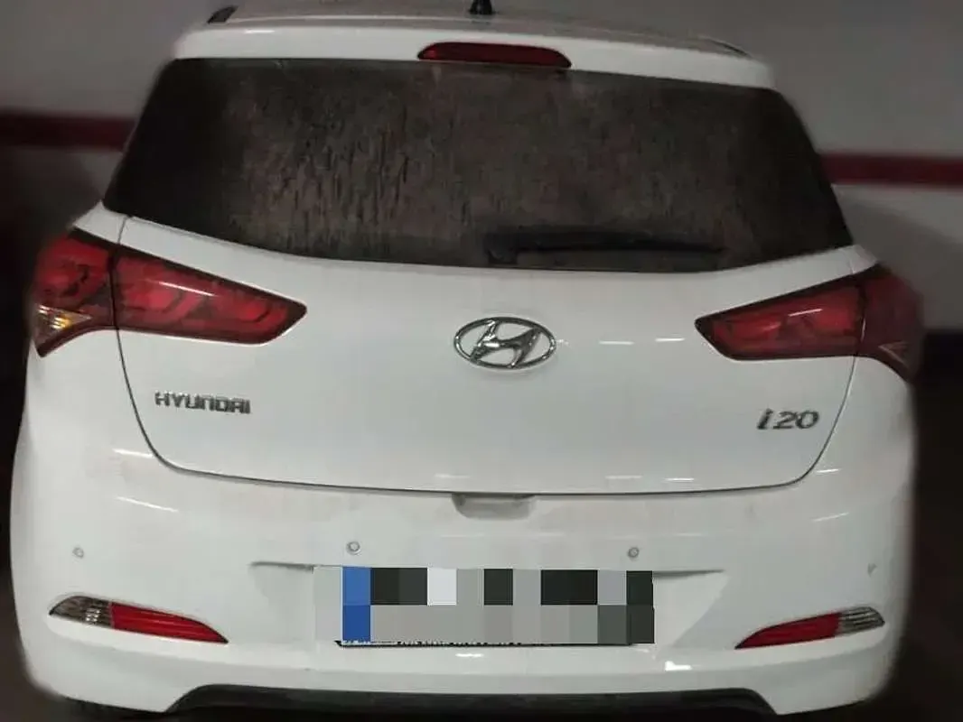 Usado Hyundai i20 90 CV (66 kW) 2016 Blanco Utilitario
