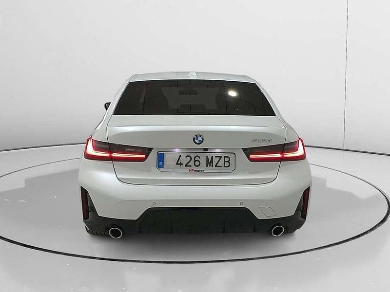 Usado BMW 318 M Sport 151 CV (111 kW) 2025 Blanco Berlina