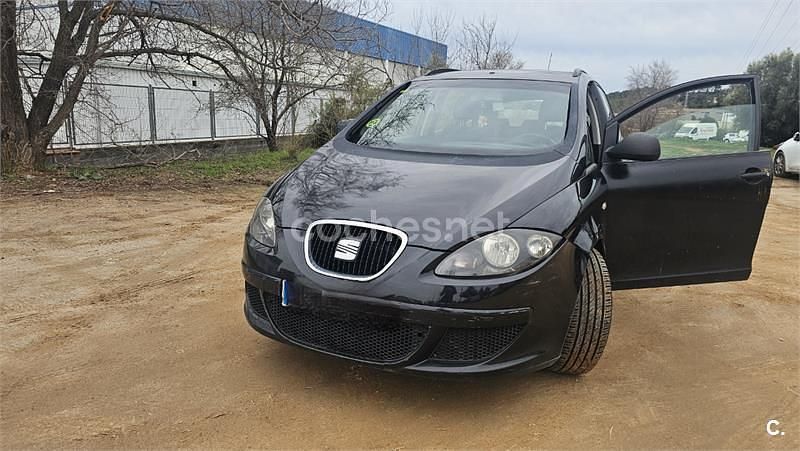 Usado Seat Altea XL Reference 105 CV (77 kW) 2007 Negro Monovolumen