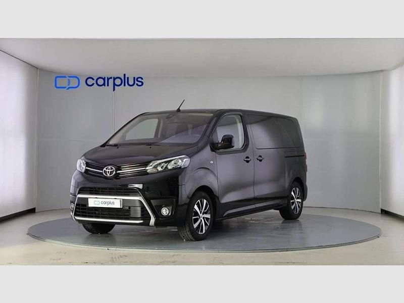 Usado Toyota Proace Advance 145 CV (106 kW) 2023 Negro Monovolumen