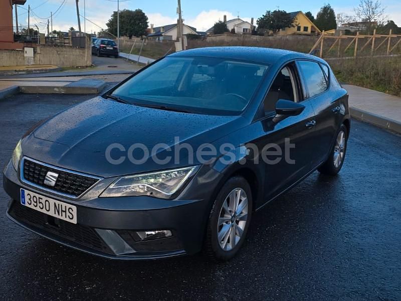 Usado Seat Leon Style 115 CV (84 kW) 2019 Negro Berlina
