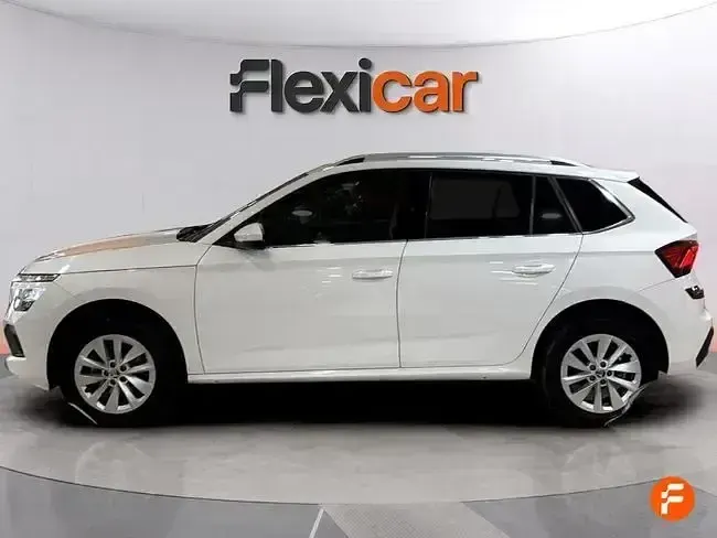 Usado Skoda Kamiq Selection 115 CV (84 kW) 2024 Blanco SUV