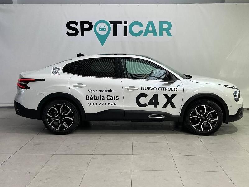Usado Citroën e-C4 Shine 100 kW (136 CV) 2023 Blanco Berlina