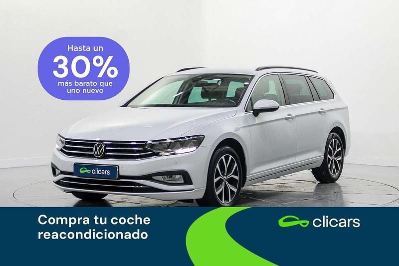Gris Usado 2022 VW Passat Executive Familiar | 19.990 € (Precio justo) - Imagen 1/4