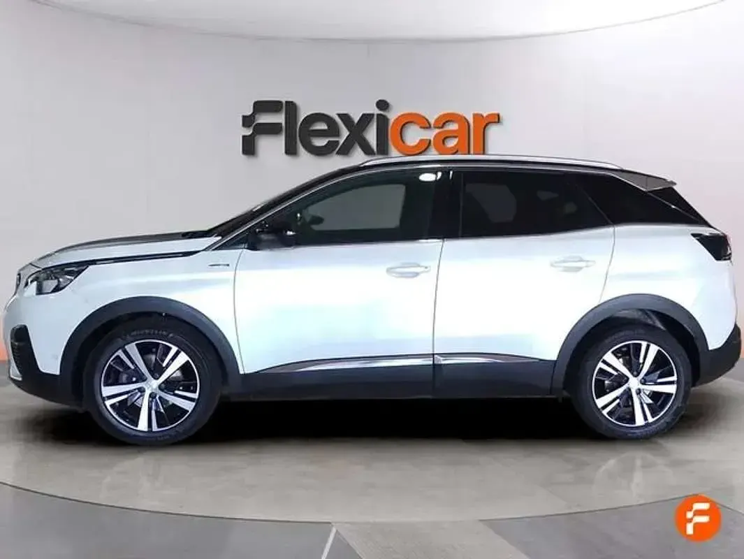 Usado Peugeot 3008 Active 131 CV (96 kW) 2020 Blanco SUV