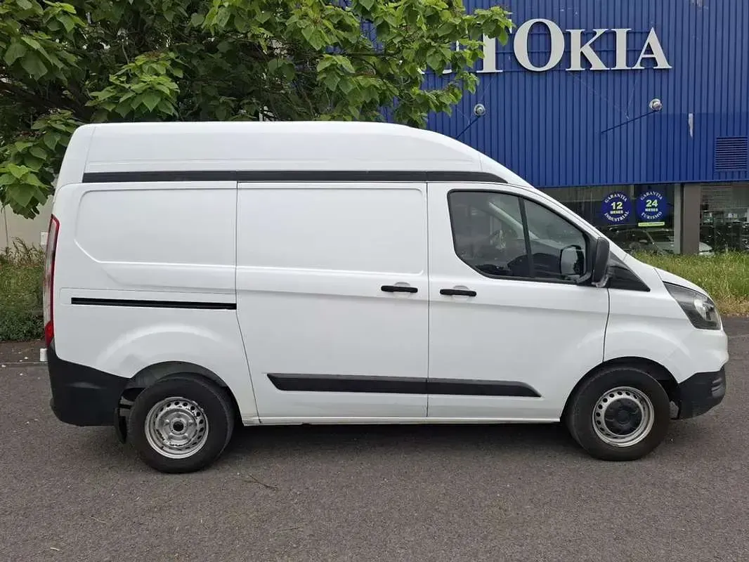 Usado Ford Transit Custom Ambiente 129 CV (94 kW) 2022 Blanco Van