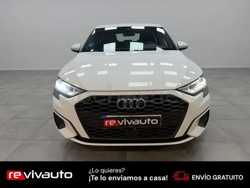 Usado Audi A3 116 CV (85 kW) 2021 Blanco Berlina
