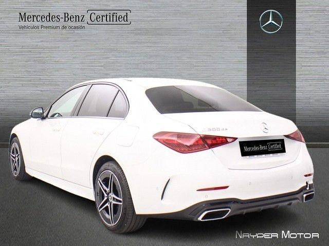 Usado Mercedes C300e AMG line 313 CV (230 kW) 2025 Blanco polar