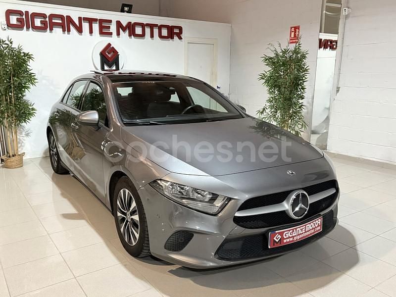 Gris / plata Usado 2020 Mercedes A180 Berlina | 20.950 € (Super precio) - Imagen 1/4
