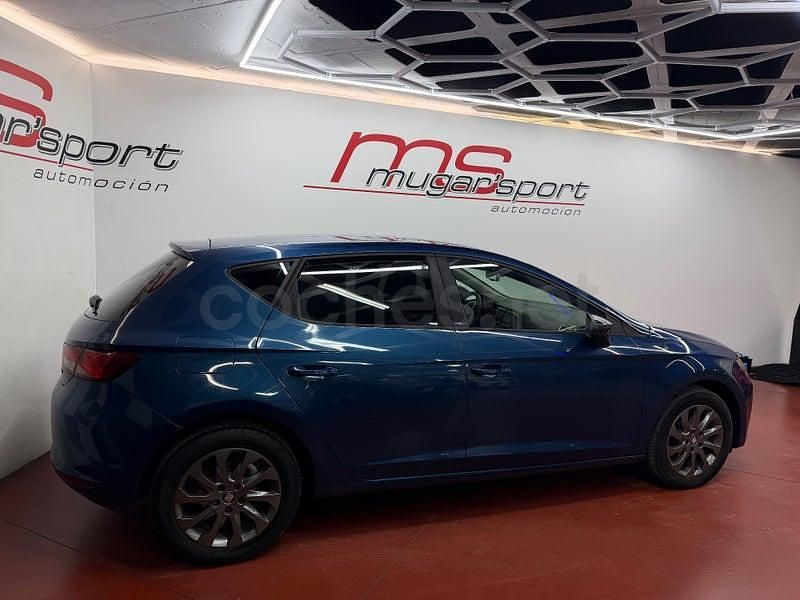 Usado Seat Leon I-Tech 105 CV (77 kW) 2015 Azul Berlina