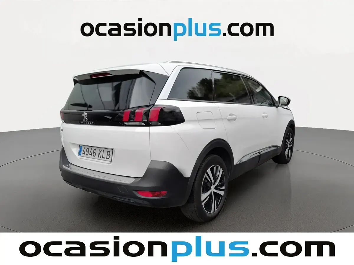 Käytetty Peugeot 5008 Allure 130 HP (95 kW) 2018 Valkoinen Katumaasturi