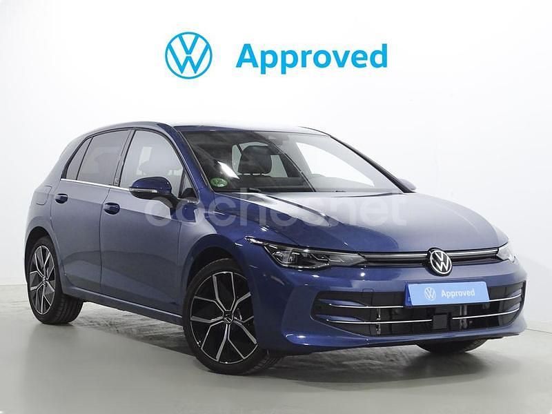 Azul Usado 2024 VW Golf VIII Berlina | 30.900 € (Precio justo) - Imagen 1/4